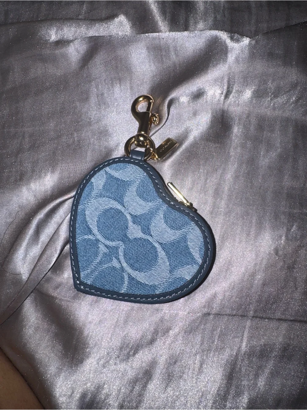 Coach denim Heart Coin Case Keychain - Blue Denim